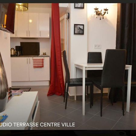 Appartement Cocon Centre Ville Мантон Екстер'єр фото
